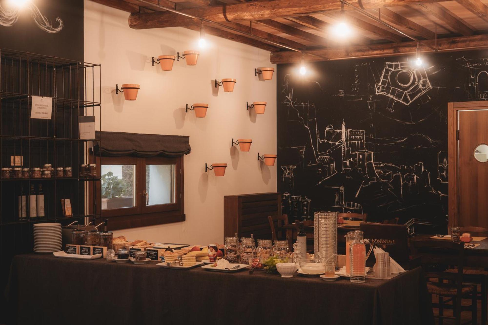 Agriturismo La Valle Di Vico 卡普拉罗拉 外观 照片
